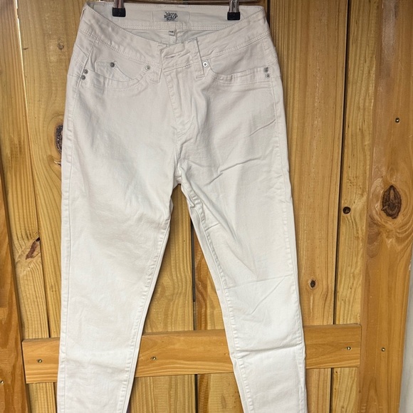 Ymi Jeans Denim - Elegant Cream Skinny Jeans for Women